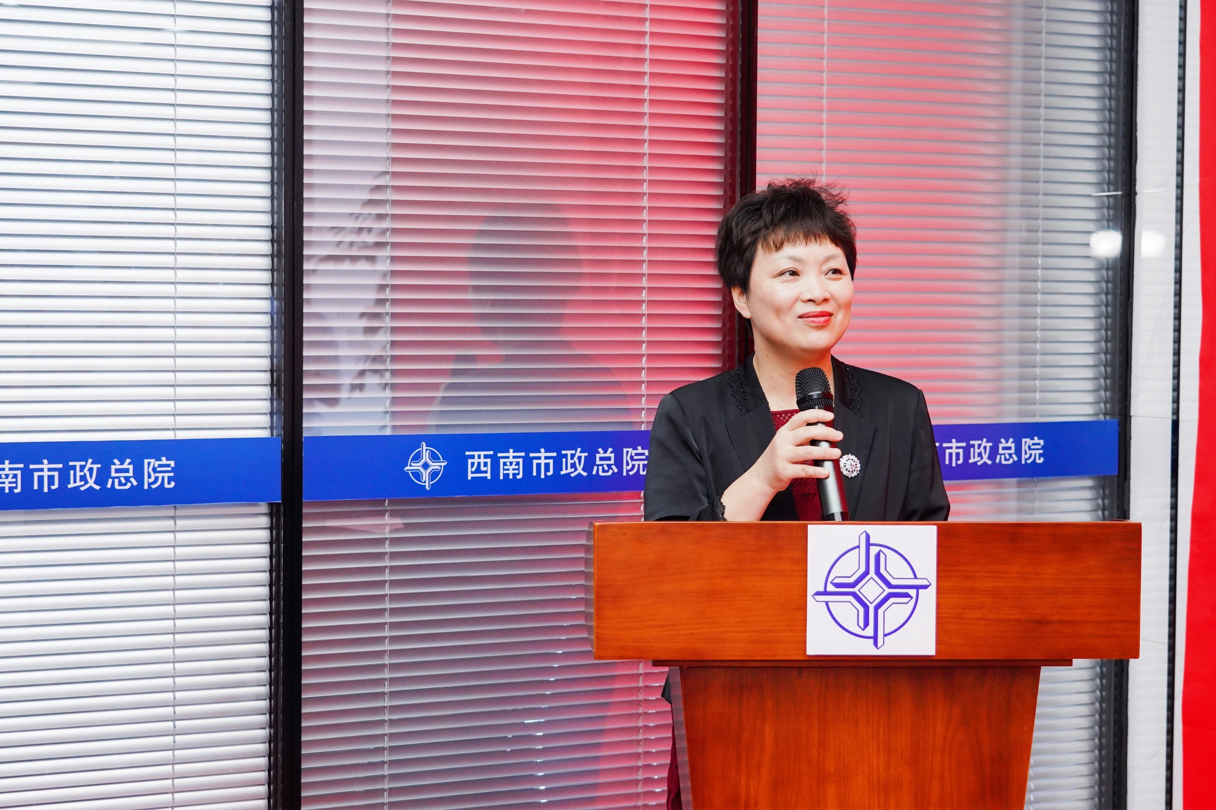 DSC06950-opq495032966.jpg DSC06950-opq495032966.jpg